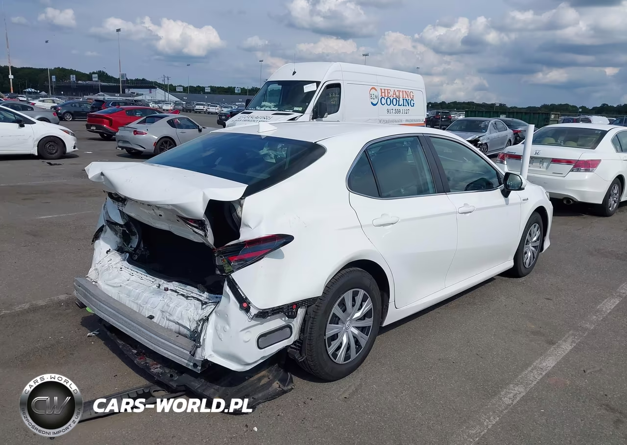 2021 Toyota Camry Le Hybrid VIN:4T1C31AK8MU563396 - 4