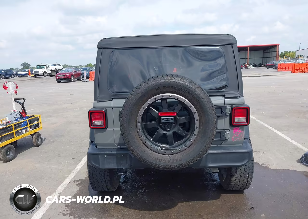 2020 Jeep Wrangler Unlimited Sport S 4X4 VIN:1C4HJXDG8LW266867 - 16
