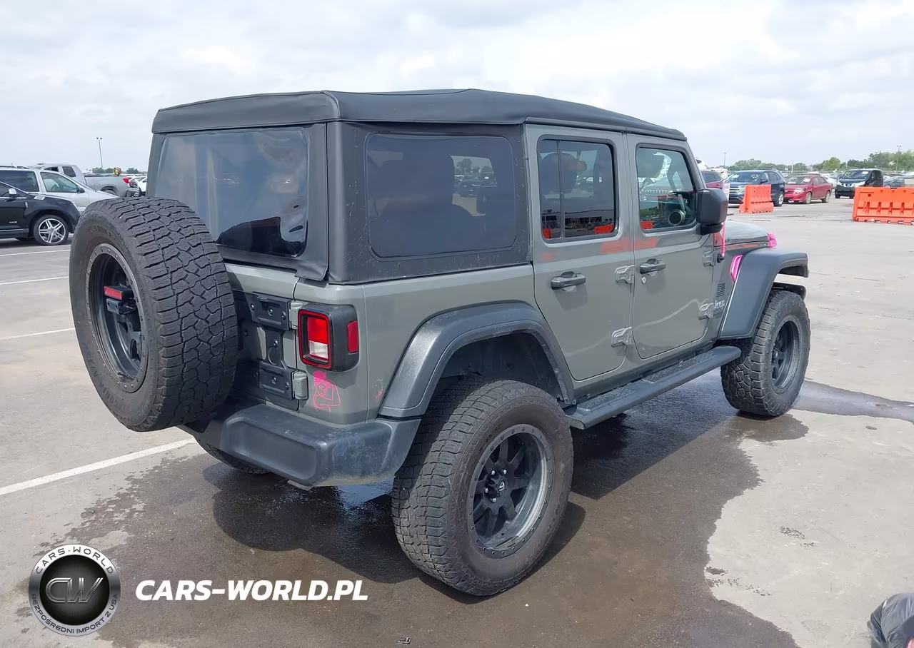 2020 Jeep Wrangler Unlimited Sport S 4X4 VIN:1C4HJXDG8LW266867 - 4