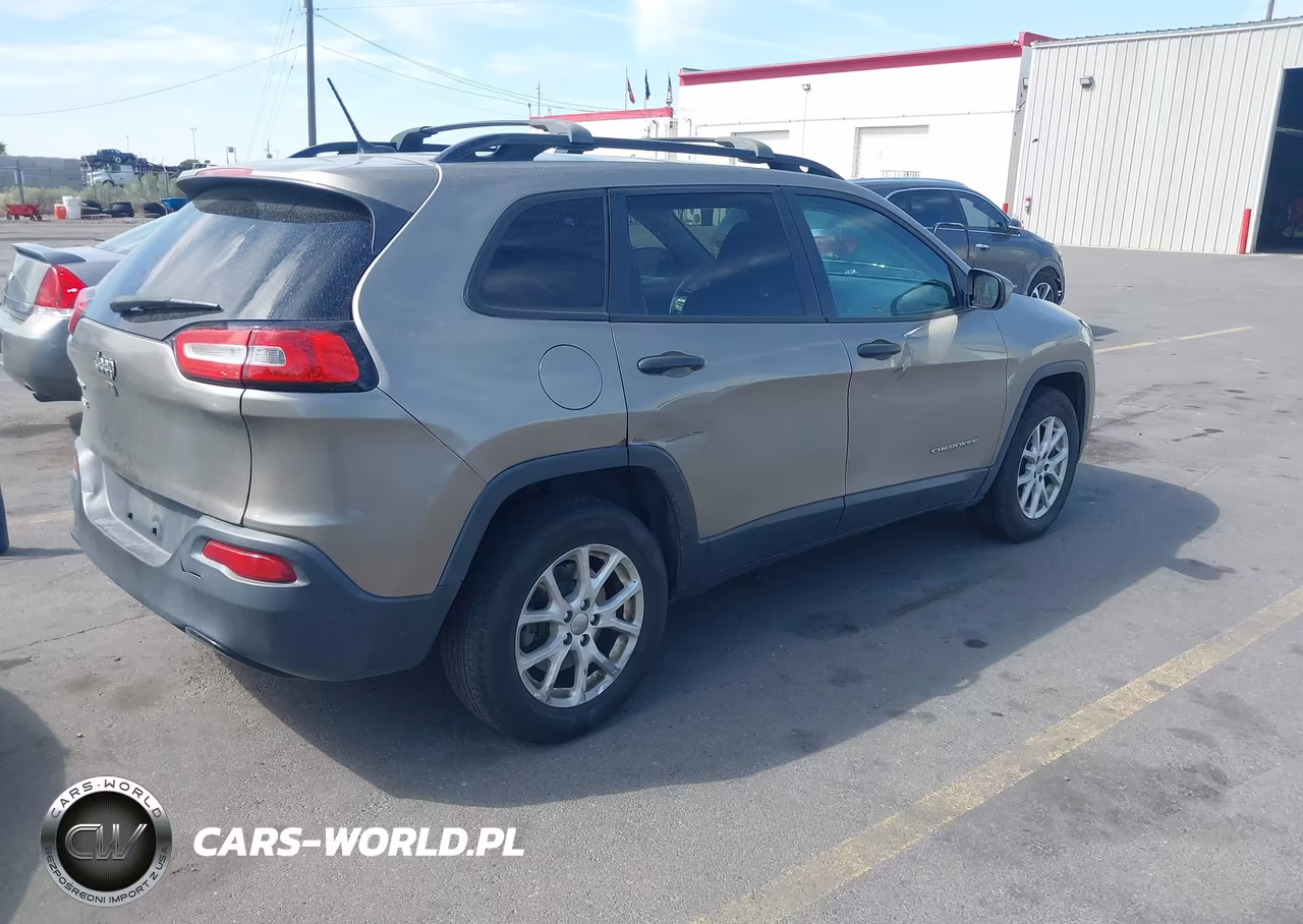 2017 Jeep Cherokee Sport 4X4 VIN:1C4PJMAB2HW656860 - 4