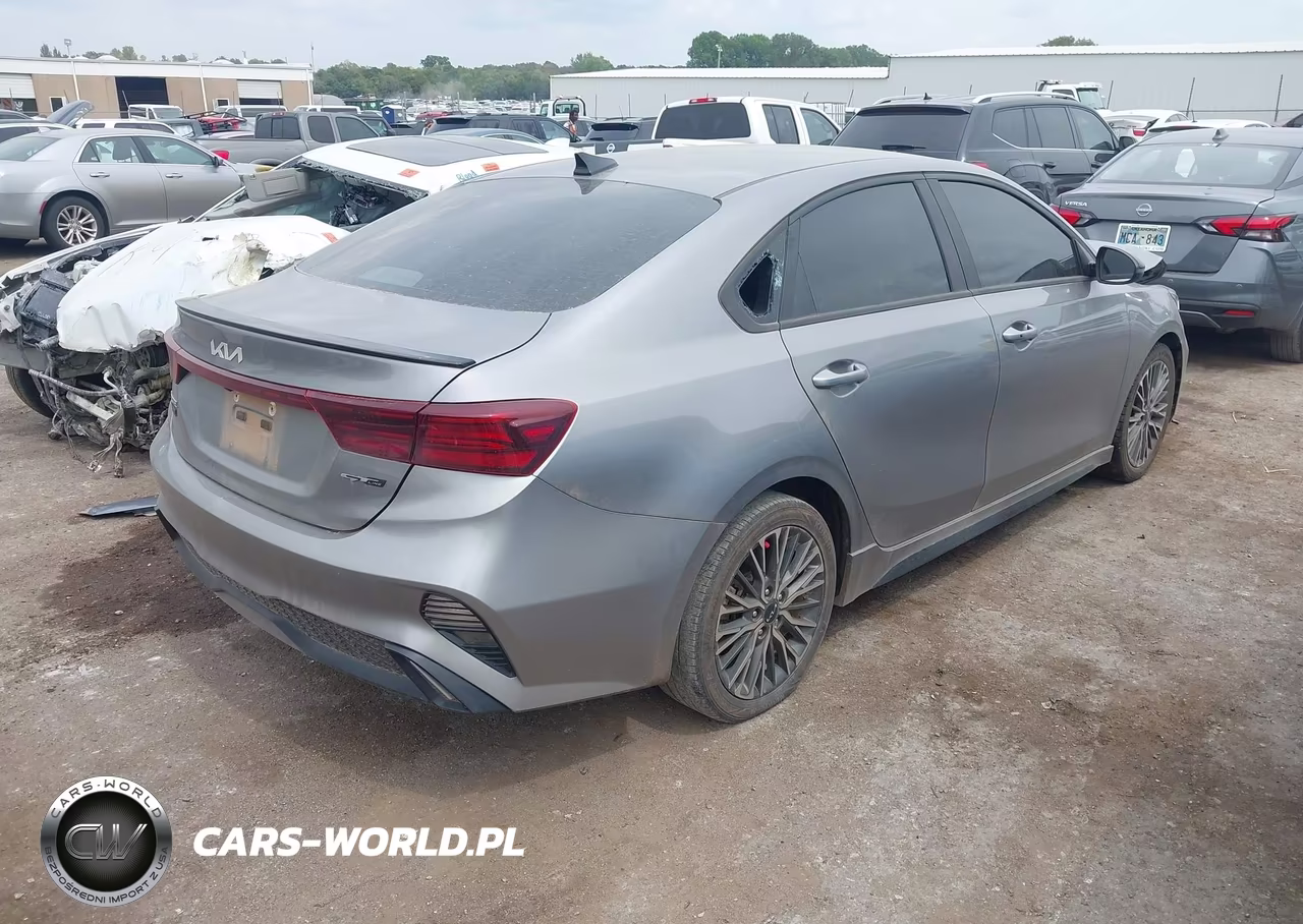2023 Kia Forte Gt-Line VIN:3KPF54AD1PE645813 - 4