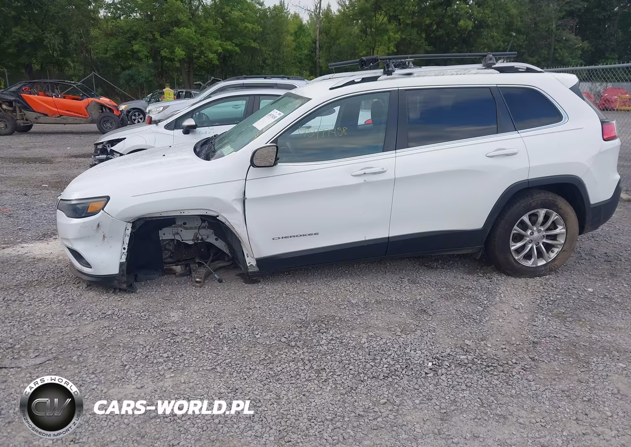 2019 Jeep Cherokee Latitude 4X4 VIN:1C4PJMCB9KD310966 - 14