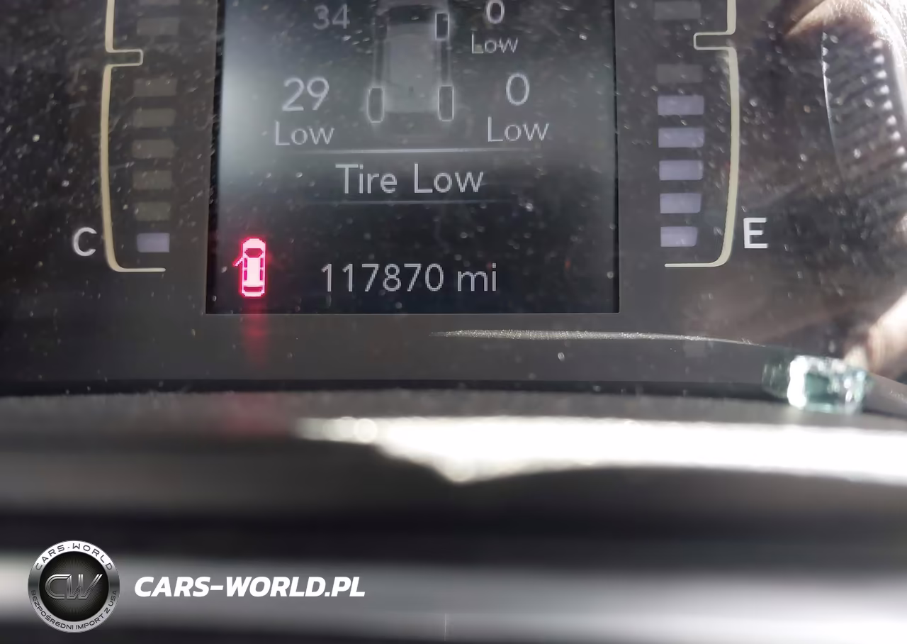 2019 Jeep Cherokee Latitude 4X4 VIN:1C4PJMCB9KD310966 - 15