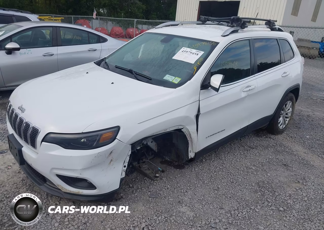 2019 Jeep Cherokee Latitude 4X4 VIN:1C4PJMCB9KD310966 - 2
