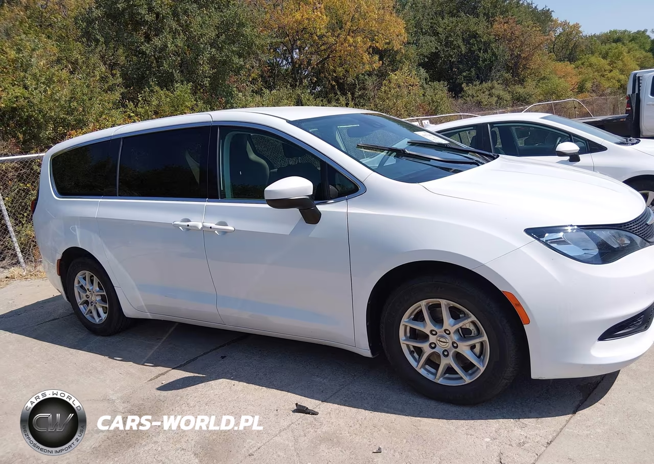 2023 Chrysler Voyager Lx VIN:2C4RC1CG9PR596805 - 13