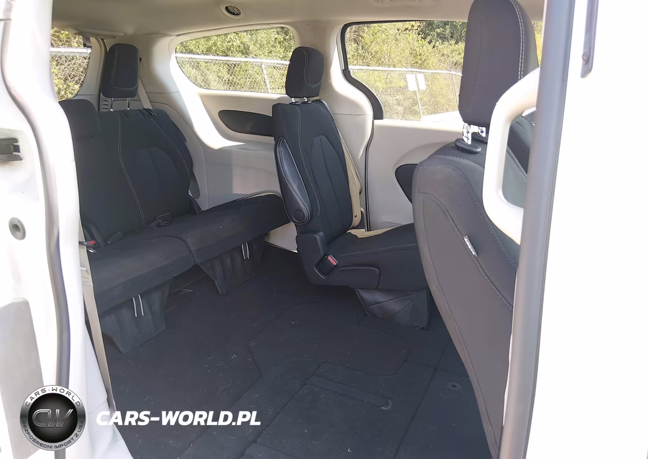 2023 Chrysler Voyager Lx VIN:2C4RC1CG9PR596805 - 8
