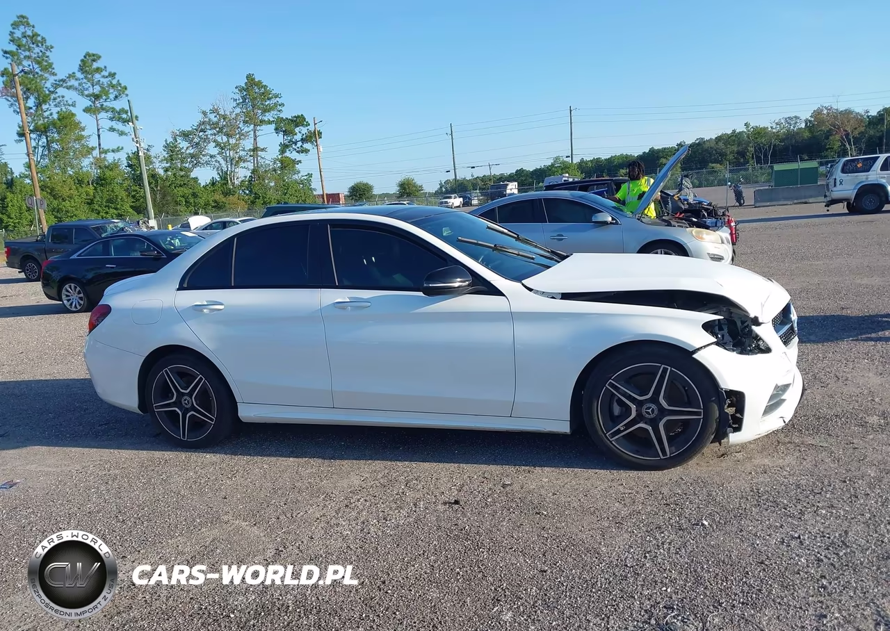 2021 Mercedes-Benz C 300 Sedan VIN:W1KWF8DB9MR622087 - 13