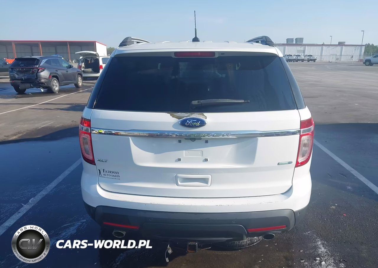 2015 Ford Explorer Xlt VIN:1FM5K8D89FGA70137 - 16