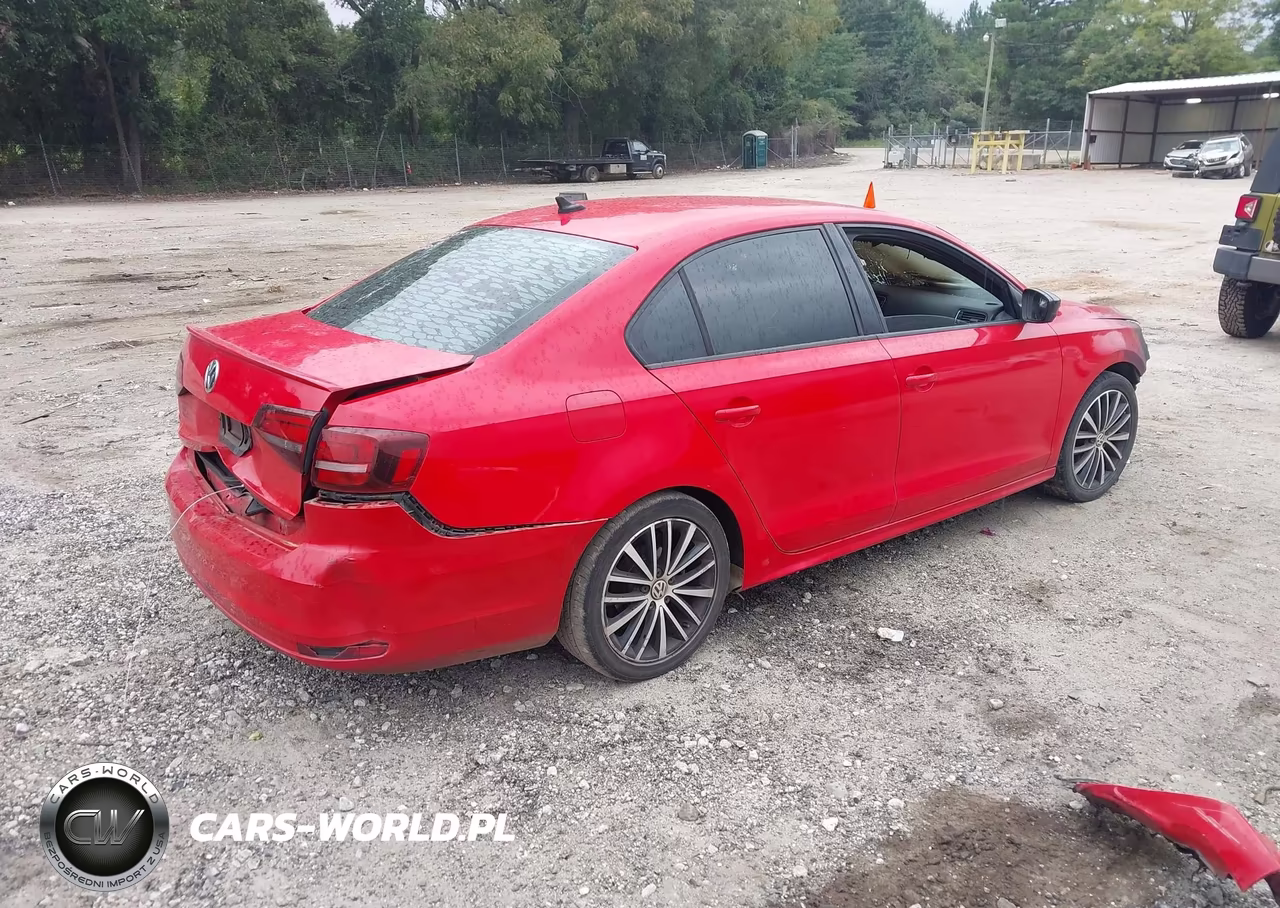 2016 Volkswagen Jetta 1.8T Sport VIN:3VWD17AJ2GM320584 - 4