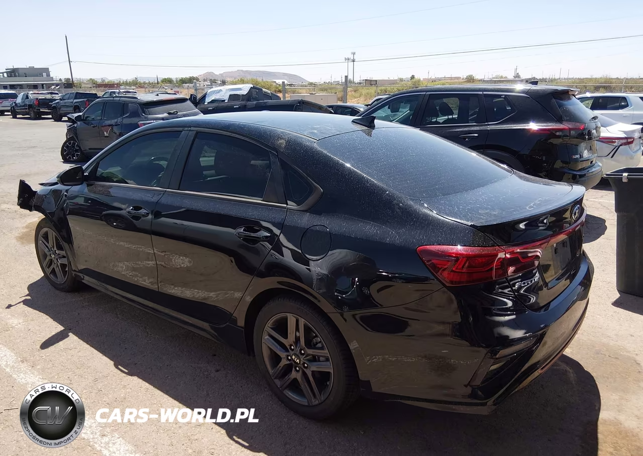 2021 Kia Forte Gt-Line VIN:3KPF34AD5ME326500 - 3