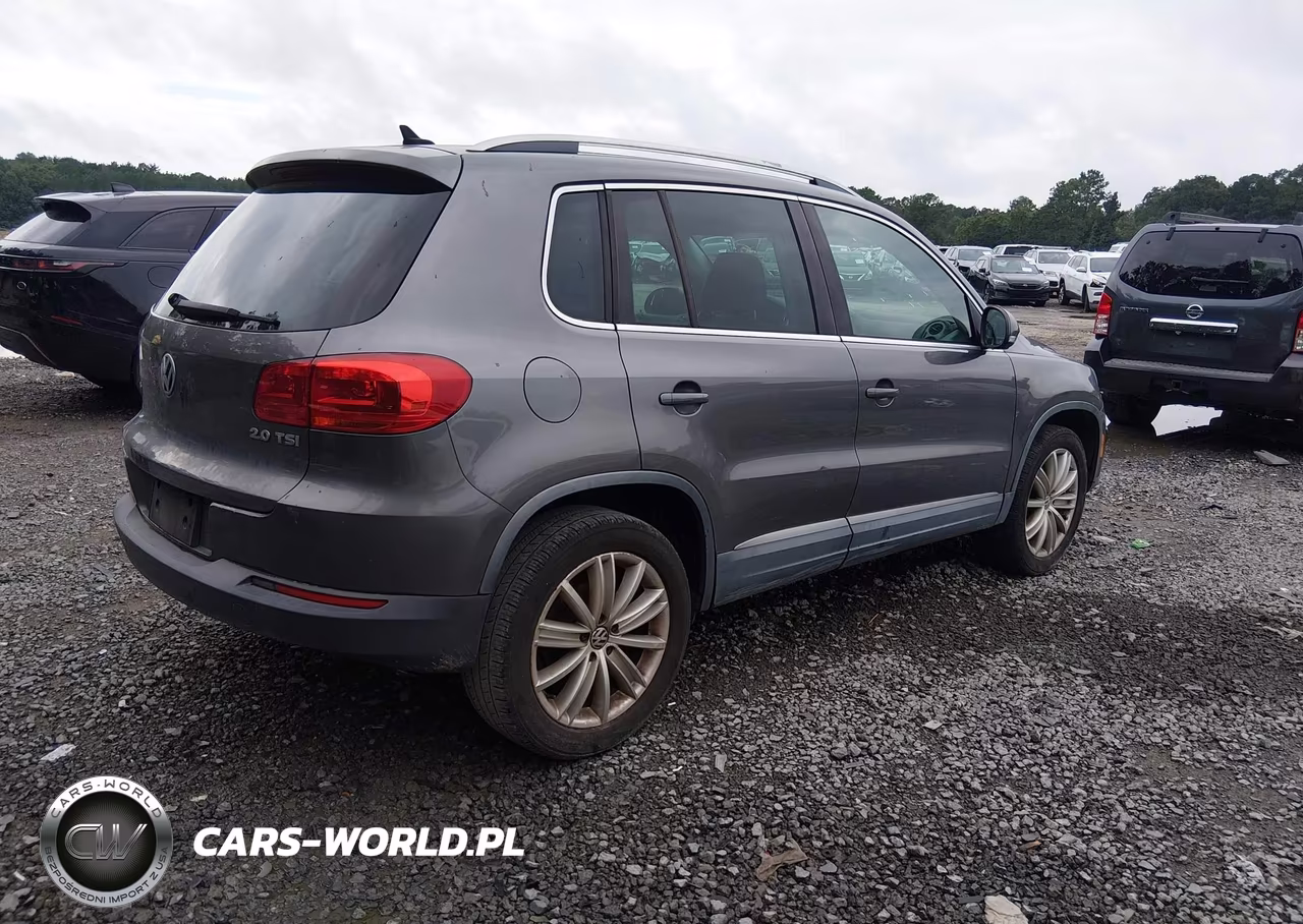 2012 Volkswagen Tiguan Se VIN:WVGAV7AXXCW001793 - 4
