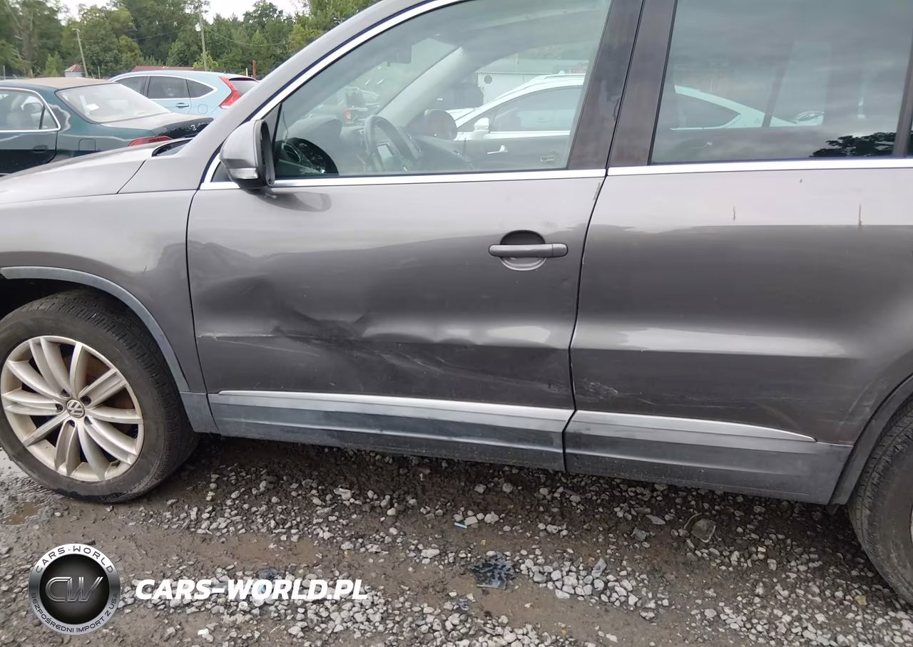 2012 Volkswagen Tiguan Se VIN:WVGAV7AXXCW001793 - 6