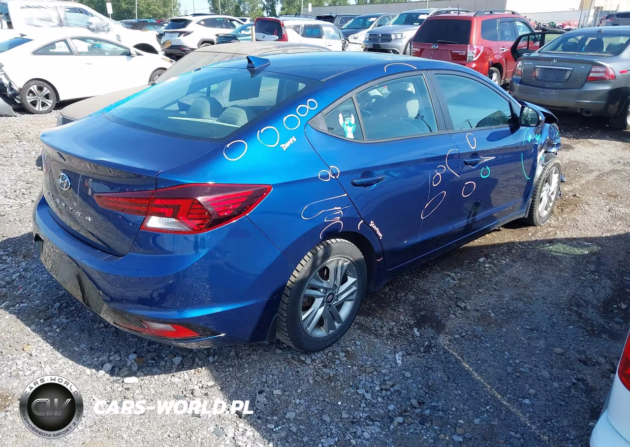 2020 Hyundai Elantra Value Edition VIN:5NPD84LF0LH612692 - 4