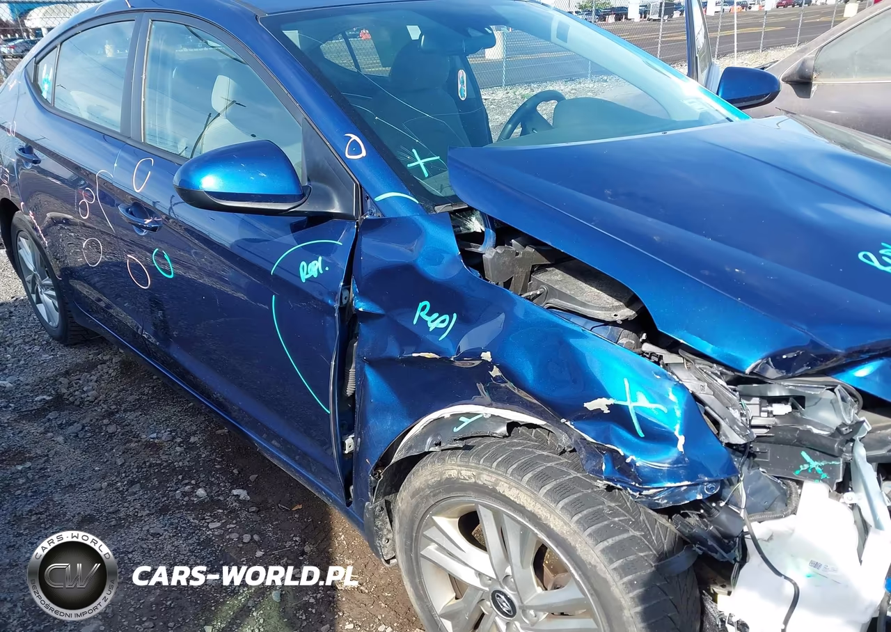 2020 Hyundai Elantra Value Edition VIN:5NPD84LF0LH612692 - 6