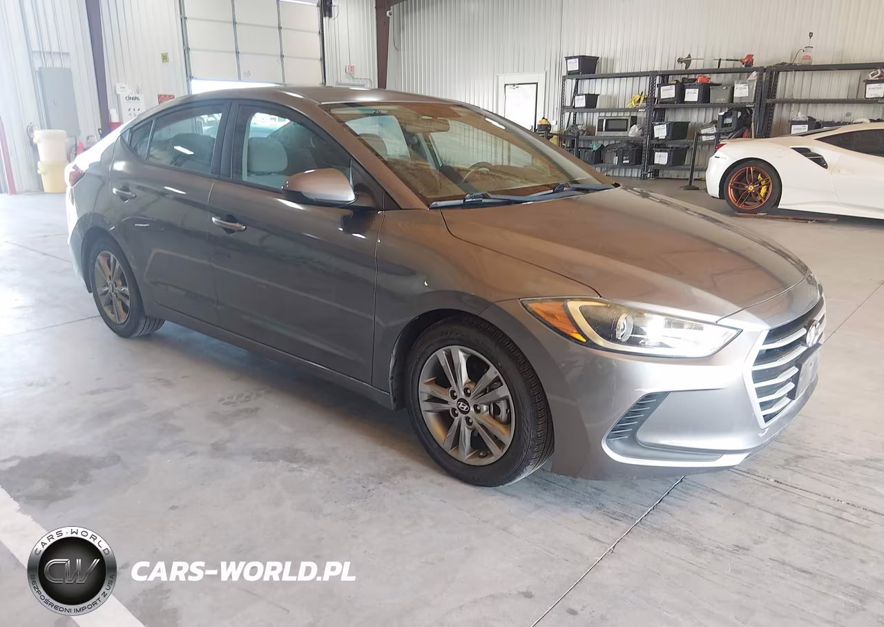 2018 Hyundai Elantra Sel VIN:5NPD84LFXJH380051 - 1