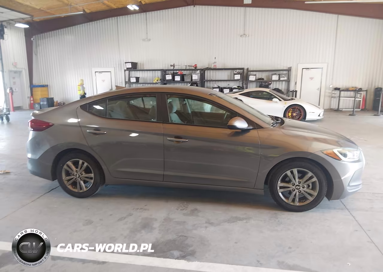 2018 Hyundai Elantra Sel VIN:5NPD84LFXJH380051 - 13