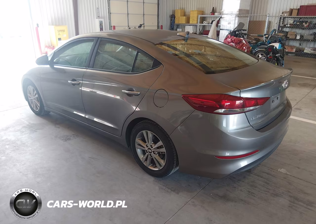2018 Hyundai Elantra Sel VIN:5NPD84LFXJH380051 - 3