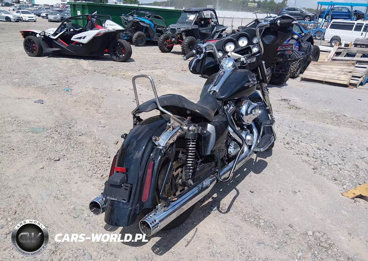 2009 Harley-Davidson Flhx VIN:1HD1KB4169Y659372 - 4