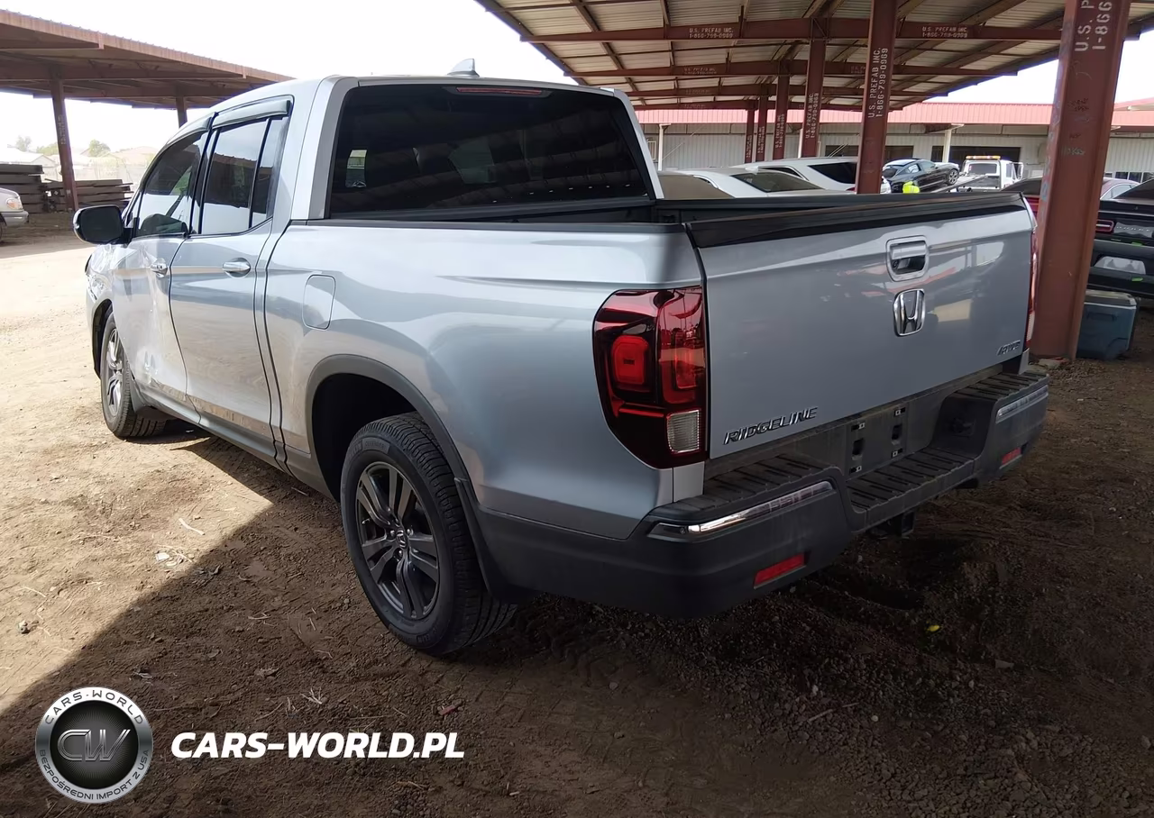 2019 Honda Ridgeline Sport VIN:5FPYK3F18KB041275 - 3