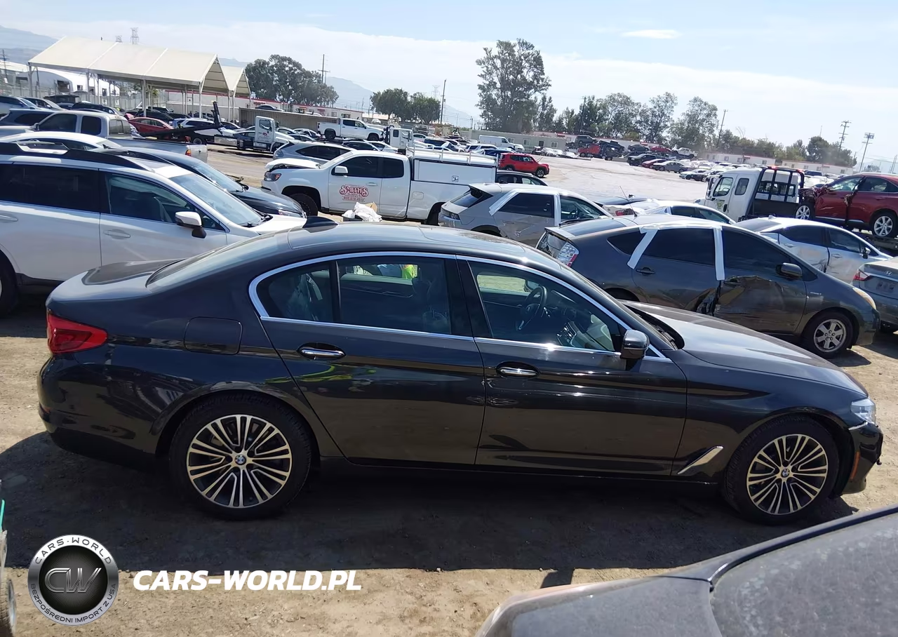 2018 BMW 530I VIN:WBAJA5C57JG898639 - 13