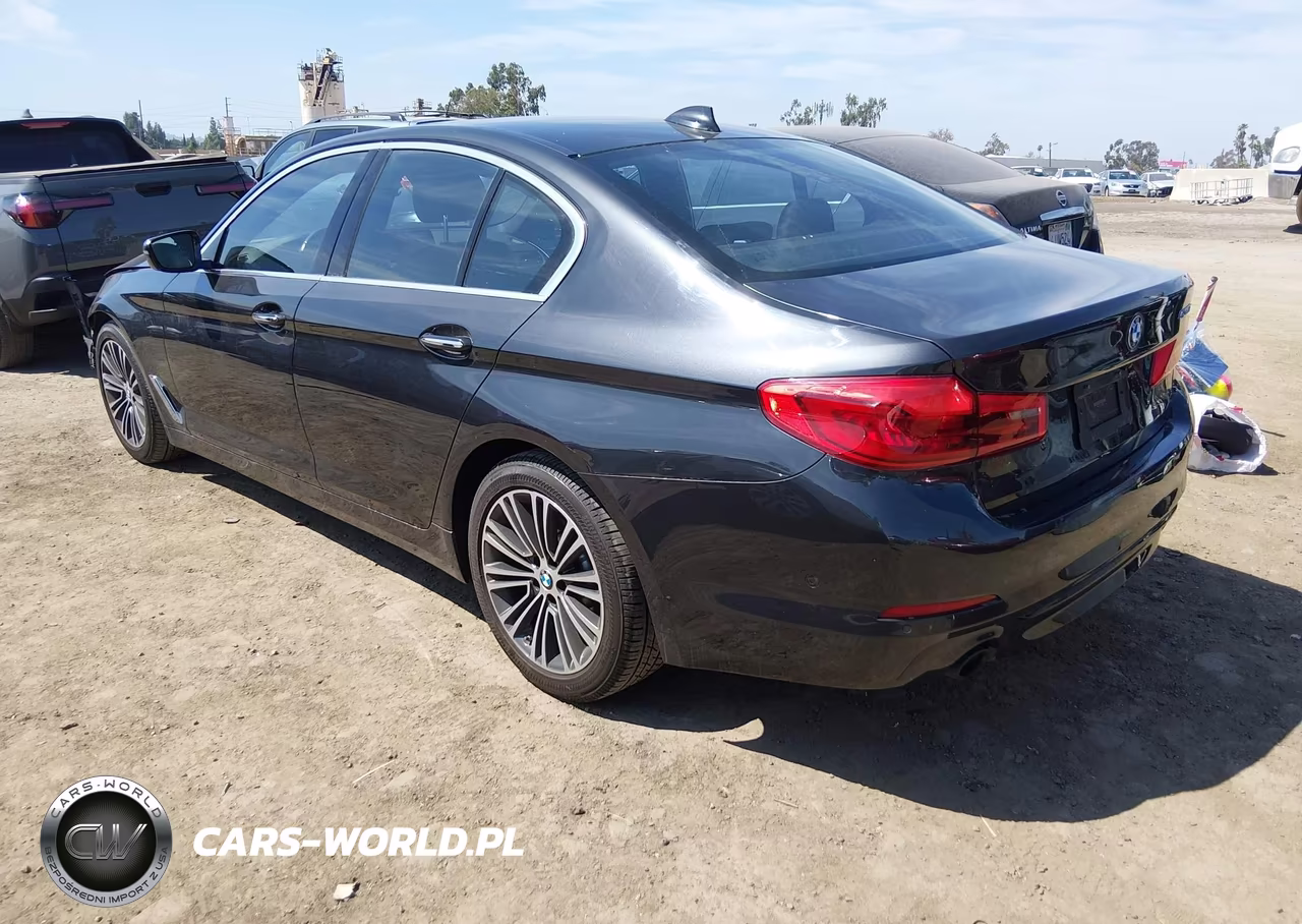 2018 BMW 530I VIN:WBAJA5C57JG898639 - 3