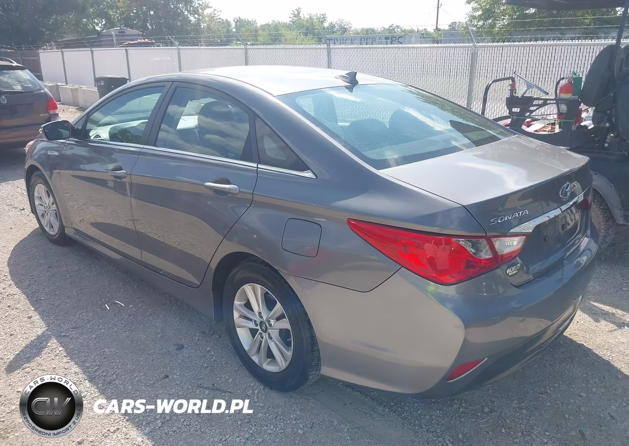 2014 Hyundai Sonata Gls VIN:5NPEB4AC0EH898626 - 3