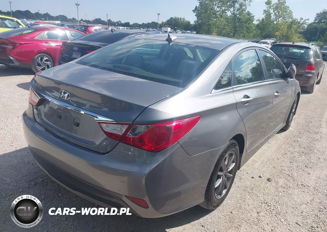2014 Hyundai Sonata Gls VIN:5NPEB4AC0EH898626 - 4