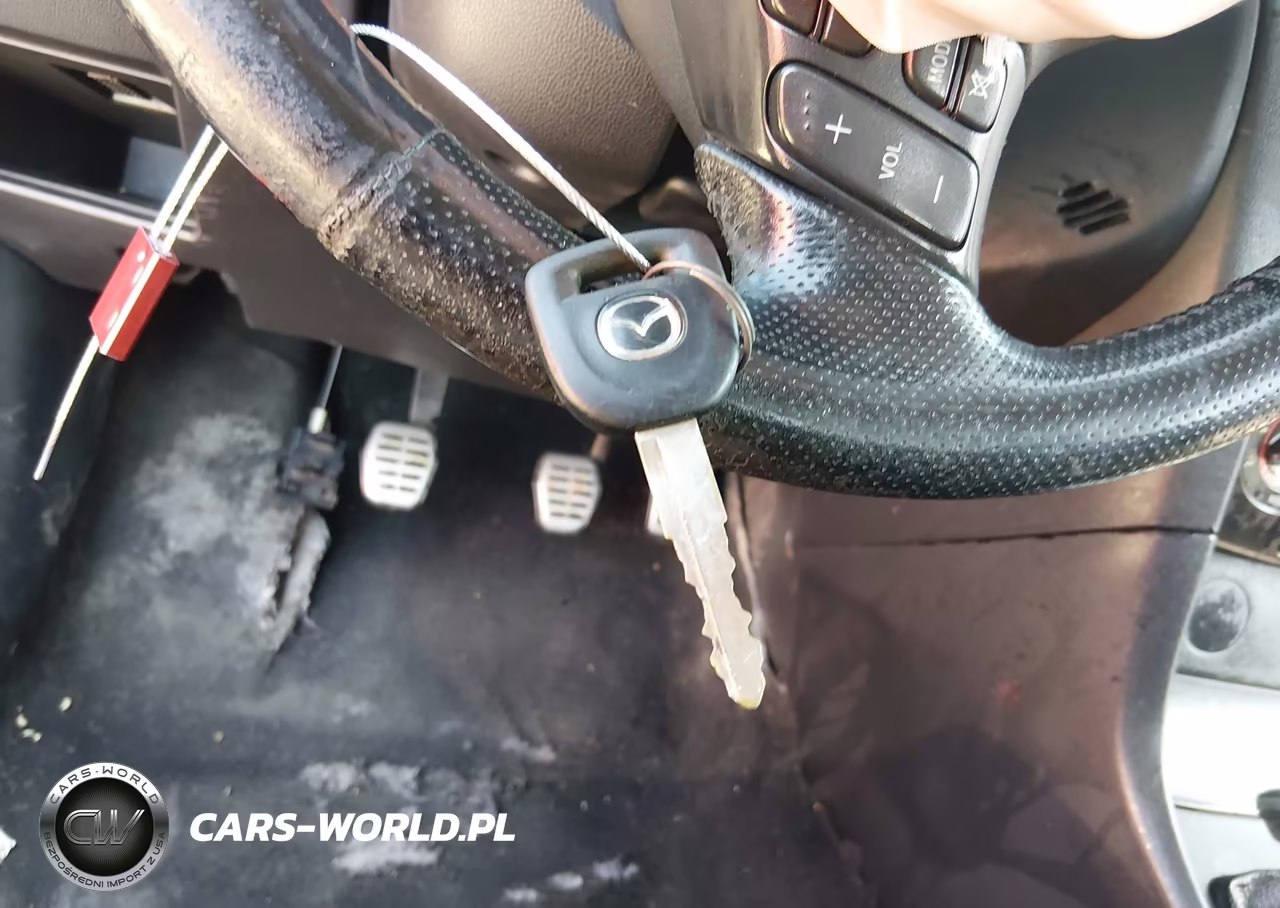 2005 Mazda Mazda3 S VIN:JM1BK143451327922 - 11