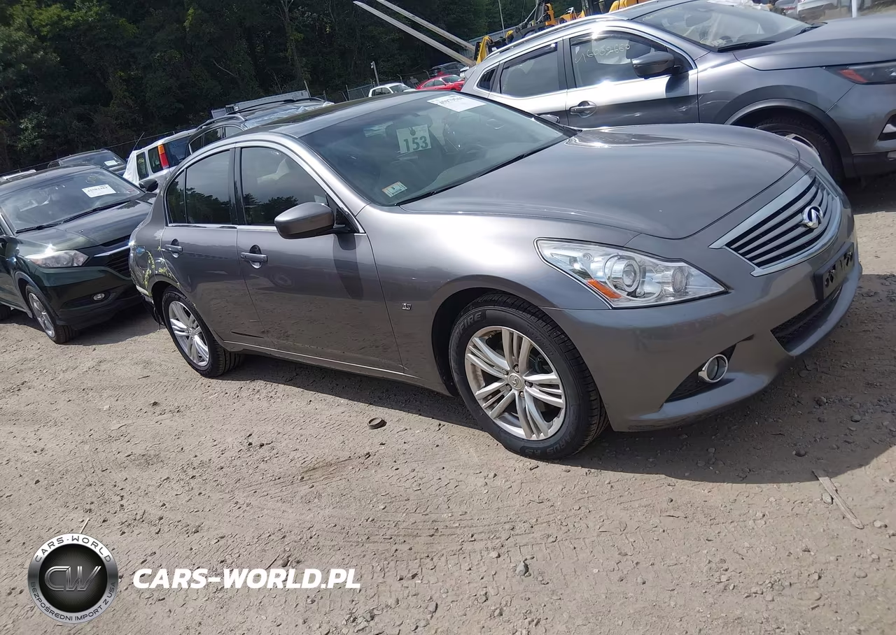2015 Infiniti Q40 – zdjęcie 1 z 16
