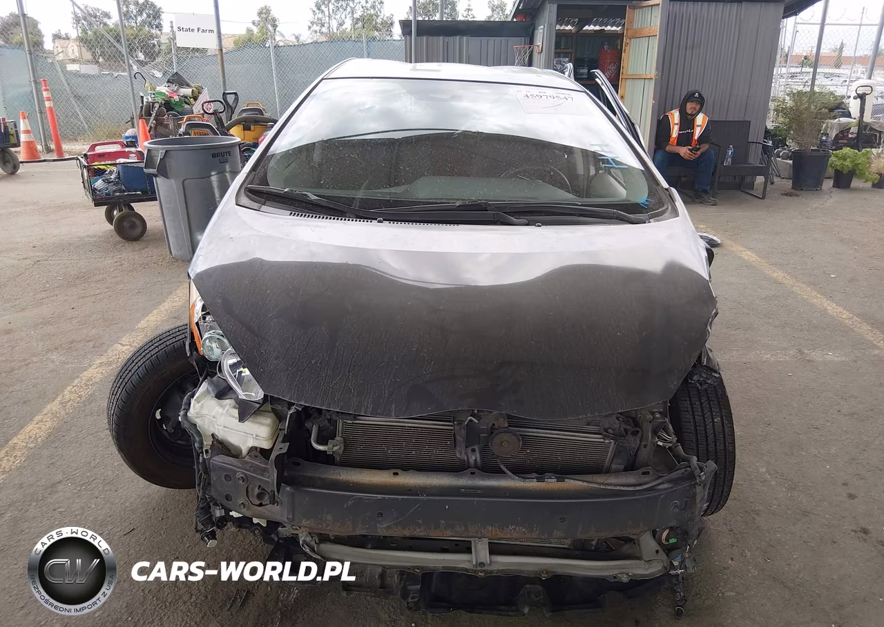 2012 Toyota Prius C Three VIN:JTDKDTB35C1501907 - 11