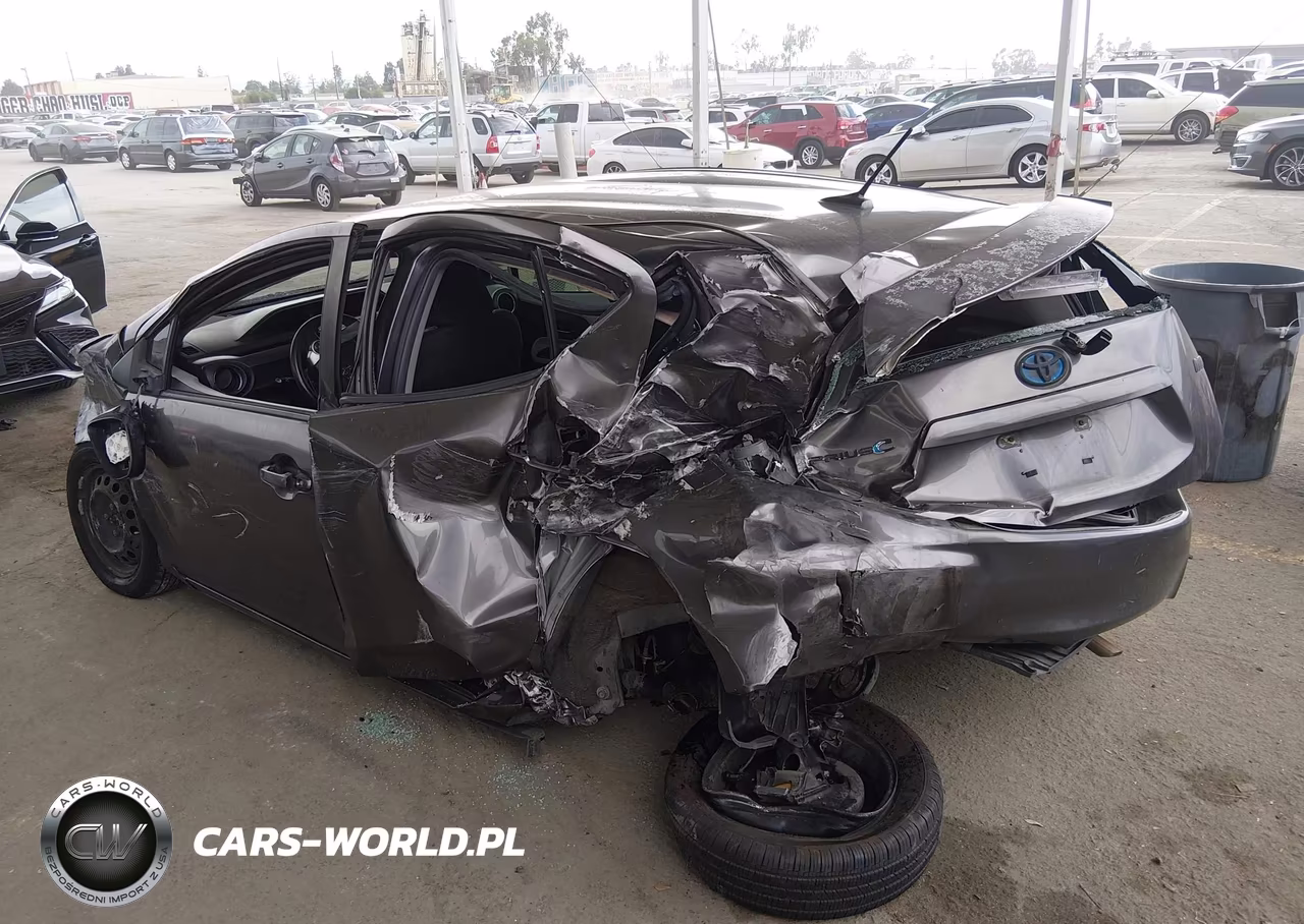 2012 Toyota Prius C Three VIN:JTDKDTB35C1501907 - 15