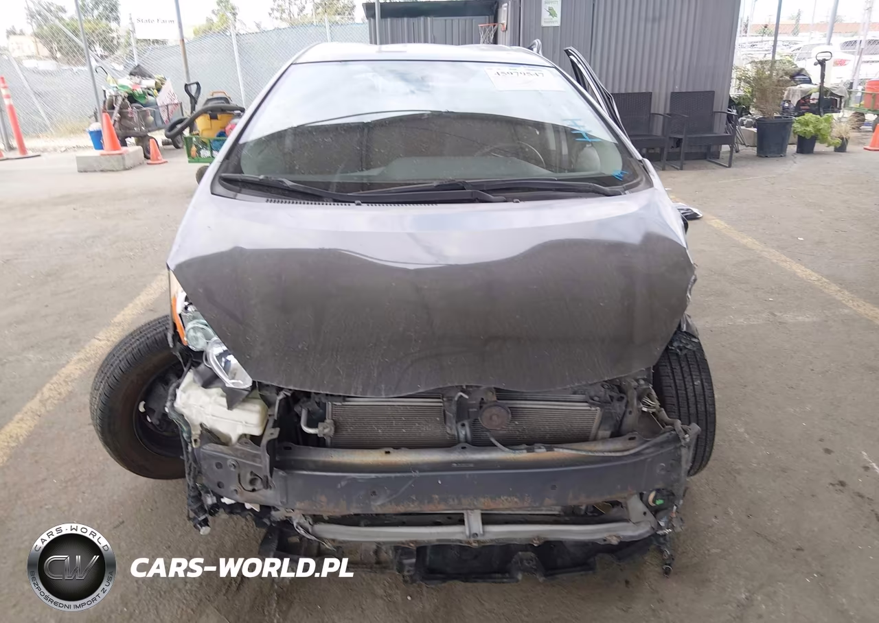 2012 Toyota Prius C Three VIN:JTDKDTB35C1501907 - 16