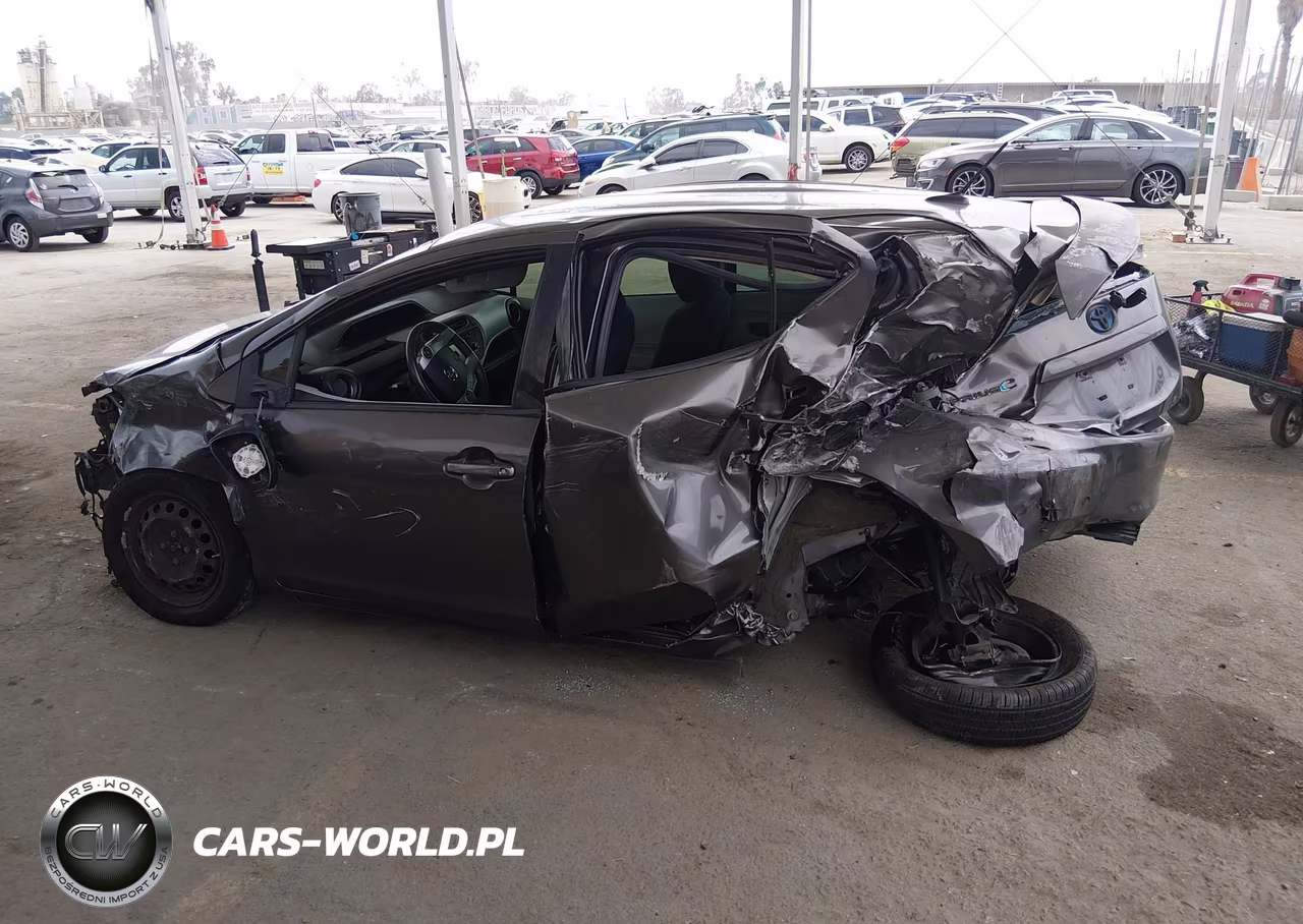 2012 Toyota Prius C Three VIN:JTDKDTB35C1501907 - 18