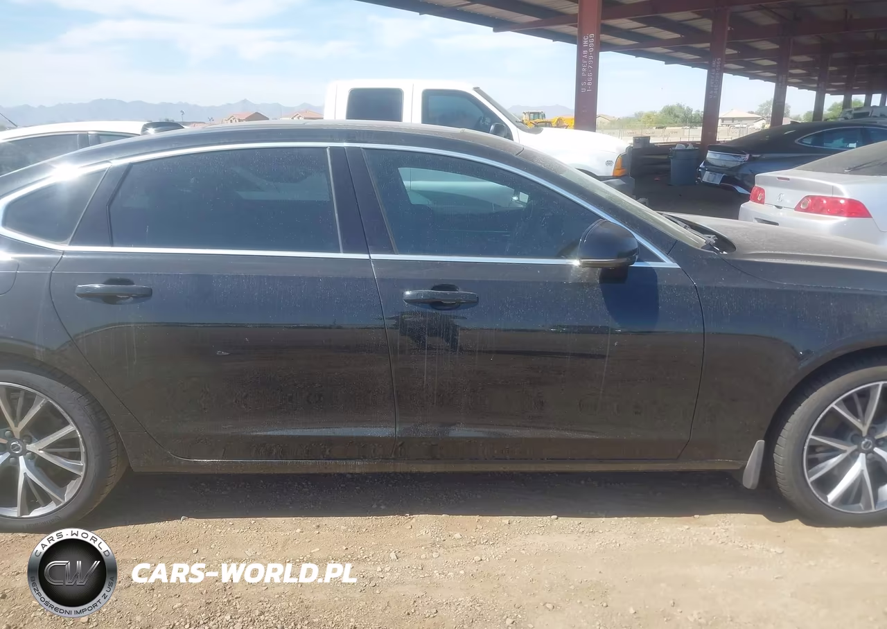 2018 Volvo S90 T5 Momentum VIN:LVY982AK6JP019259 - 13