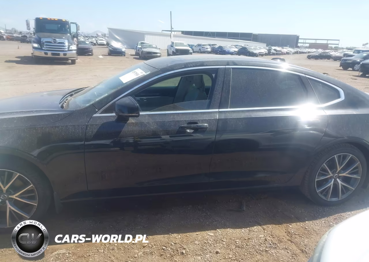 2018 Volvo S90 T5 Momentum VIN:LVY982AK6JP019259 - 14