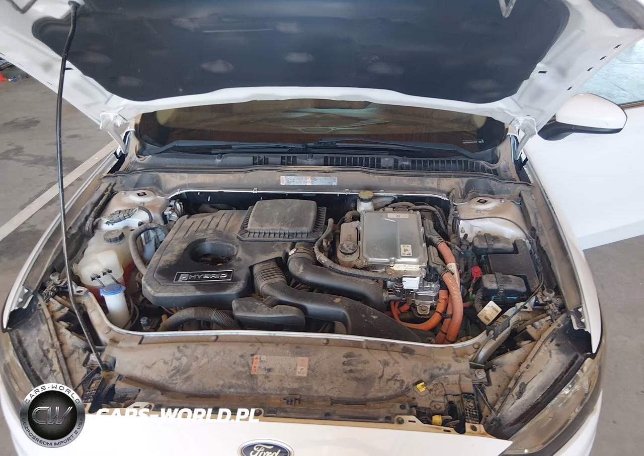 2018 Ford Fusion Hybrid S VIN:3FA6P0UU6JR273695 - 10