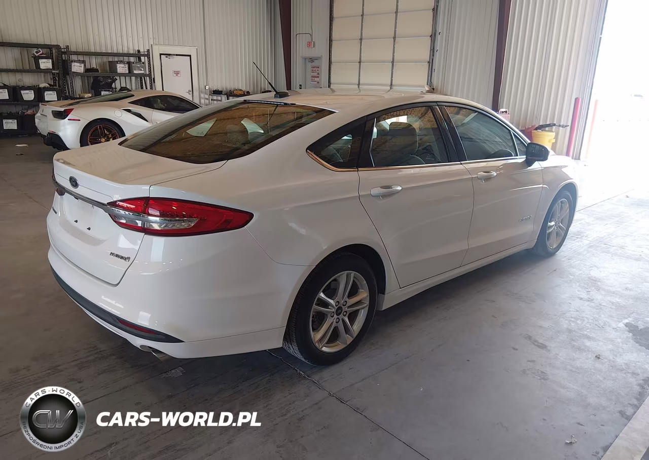 2018 Ford Fusion Hybrid S VIN:3FA6P0UU6JR273695 - 4
