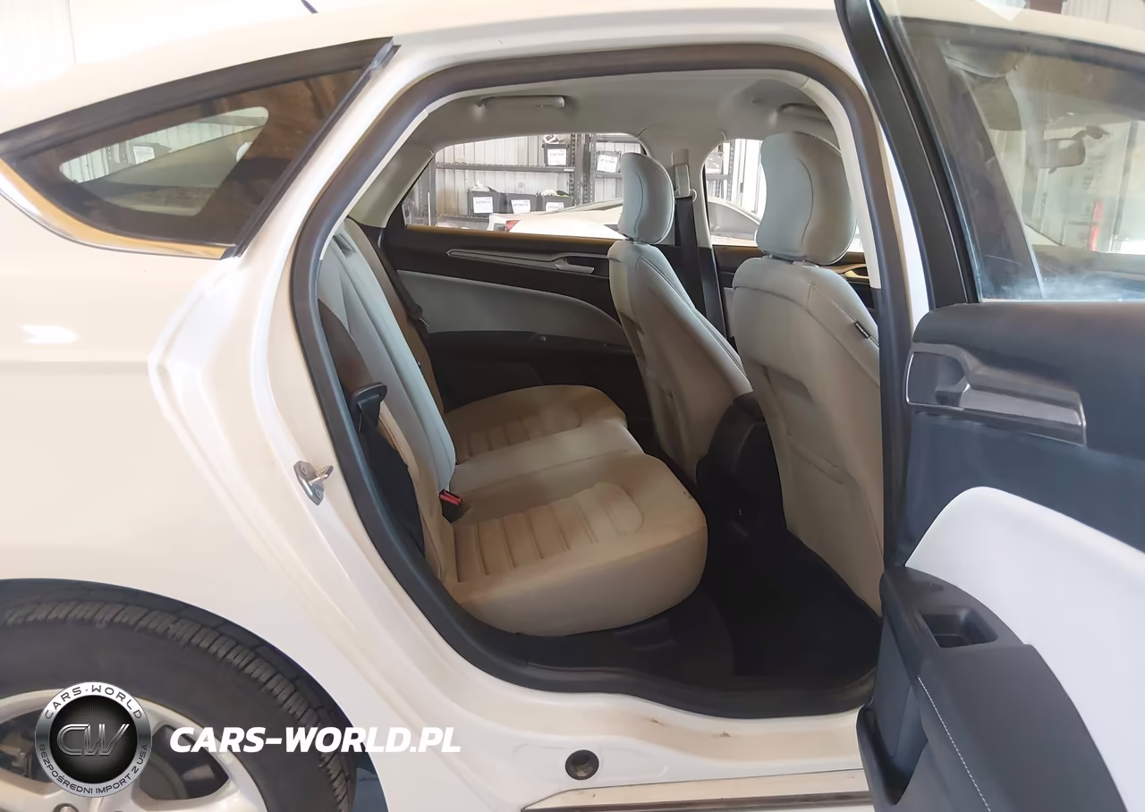 2018 Ford Fusion Hybrid S VIN:3FA6P0UU6JR273695 - 8
