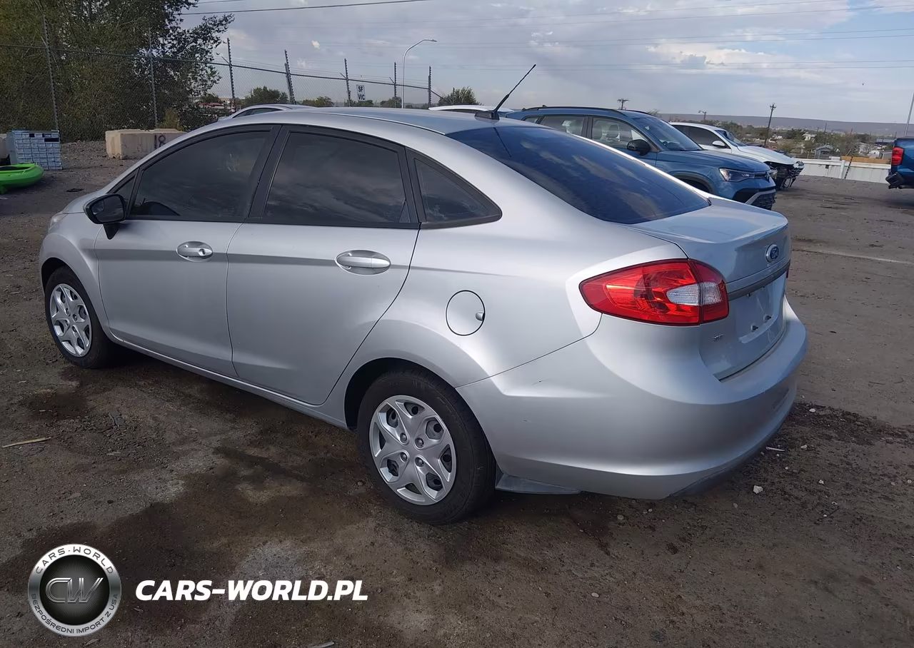 2011 Ford Fiesta Se VIN:3FADP4BJ6BM137945 - 3