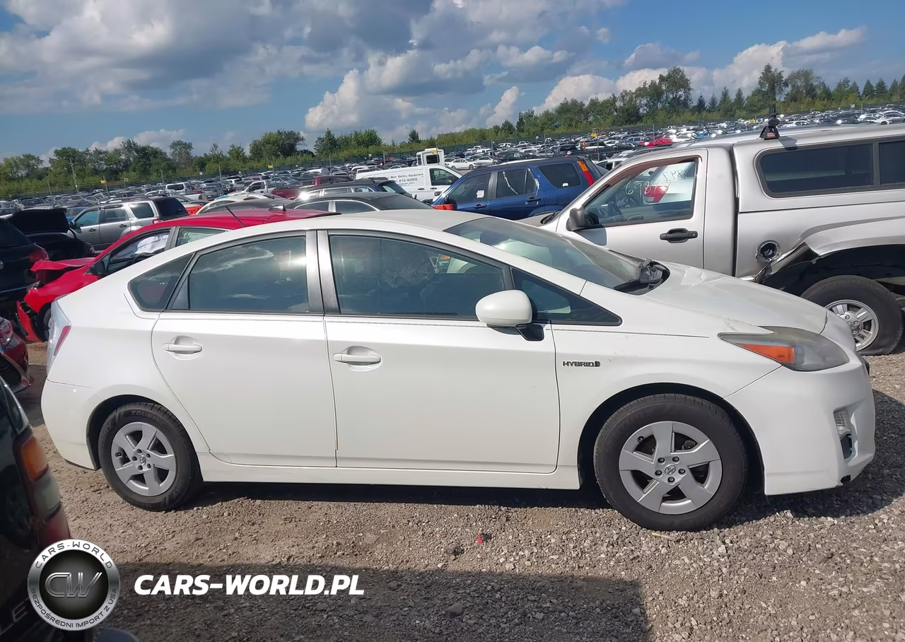 2011 Toyota Prius Four VIN:JTDKN3DU1B5342748 - 13