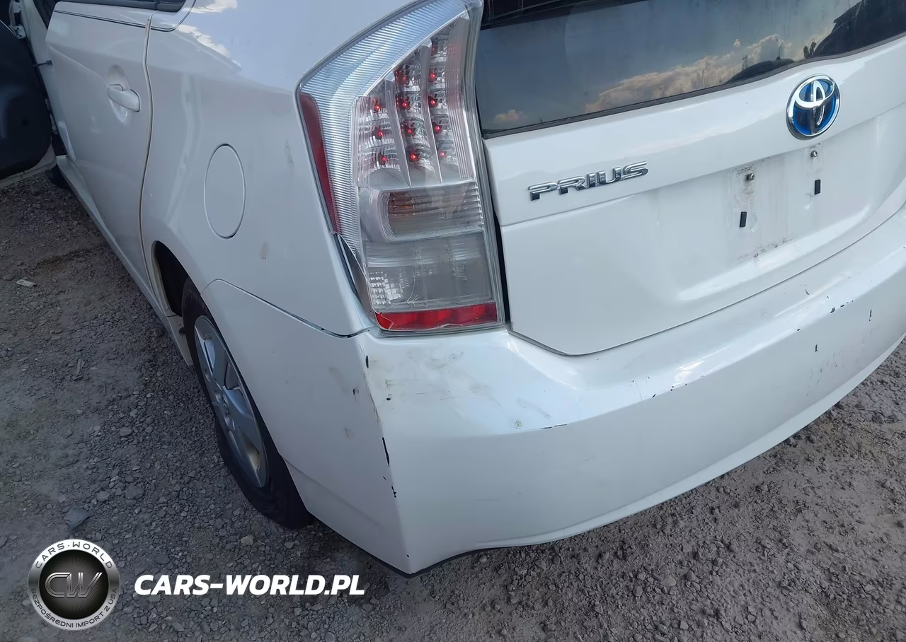2011 Toyota Prius Four VIN:JTDKN3DU1B5342748 - 6