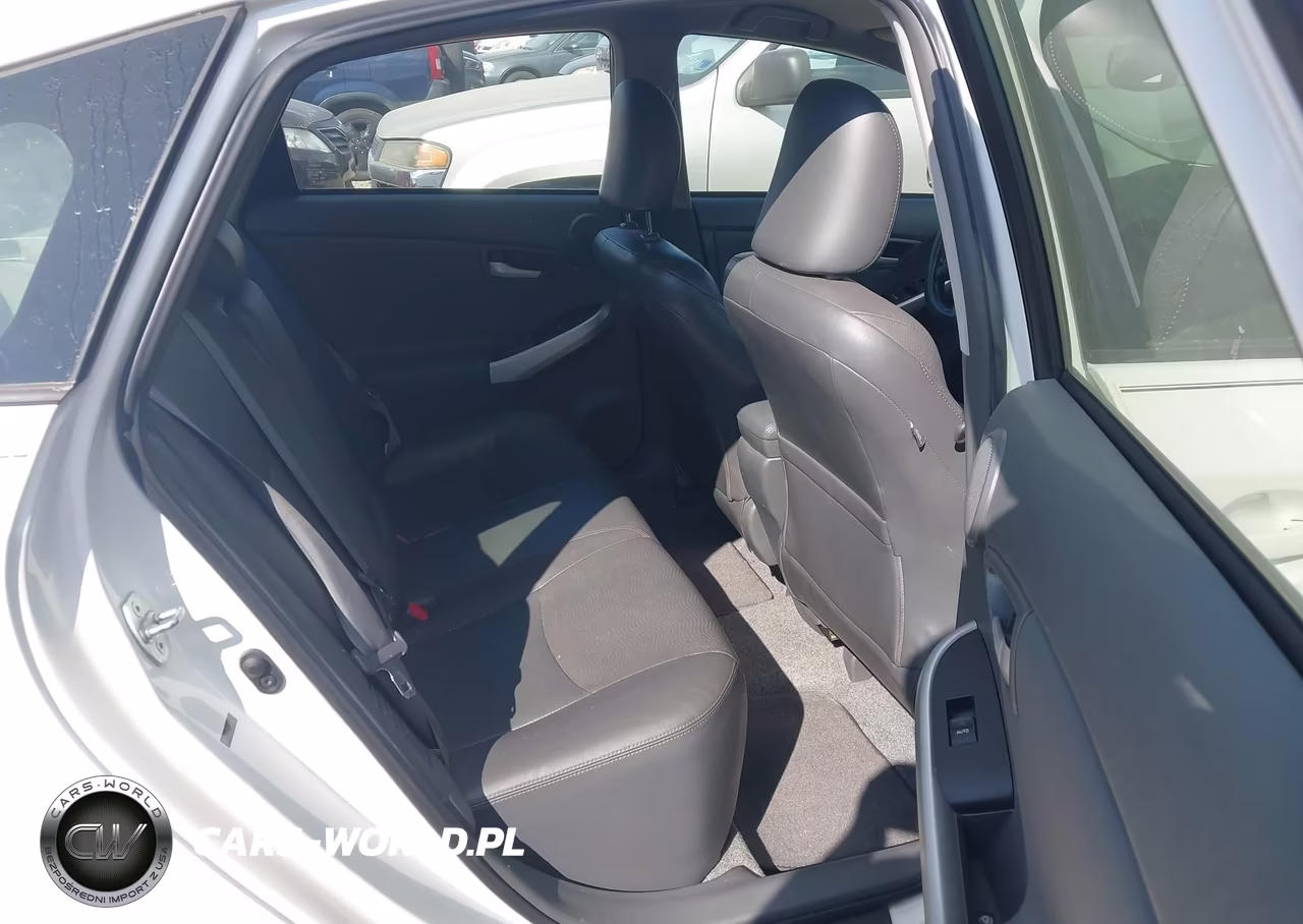 2011 Toyota Prius Four VIN:JTDKN3DU1B5342748 - 8