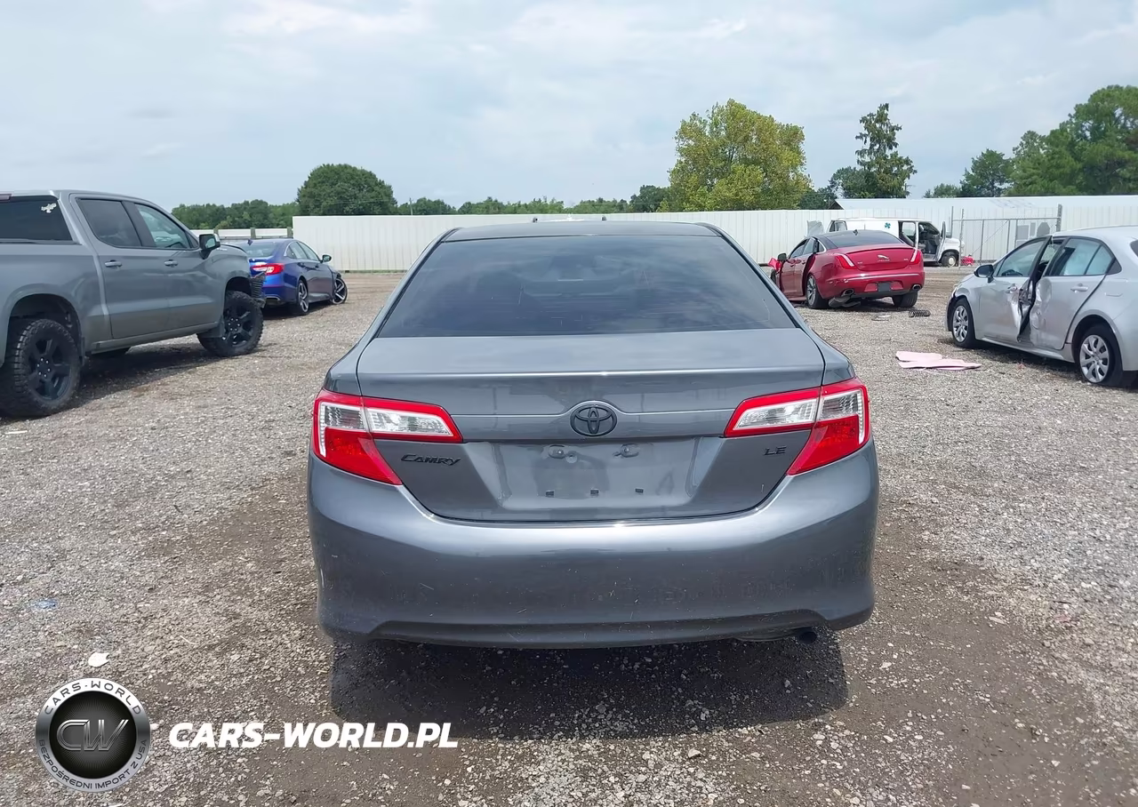 2013 Toyota Camry Le VIN:4T1BF1FK0DU642024 - 17