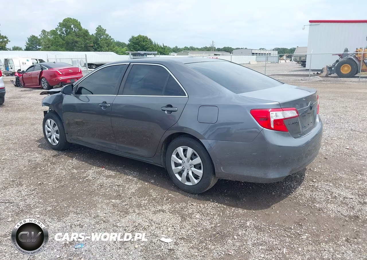 2013 Toyota Camry Le VIN:4T1BF1FK0DU642024 - 3