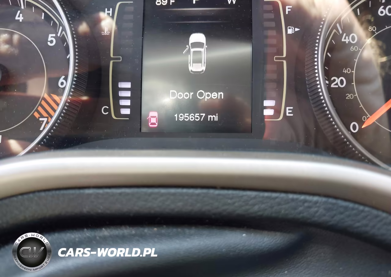 2015 Jeep Cherokee Sport VIN:1C4PJLAB4FW611829 - 7