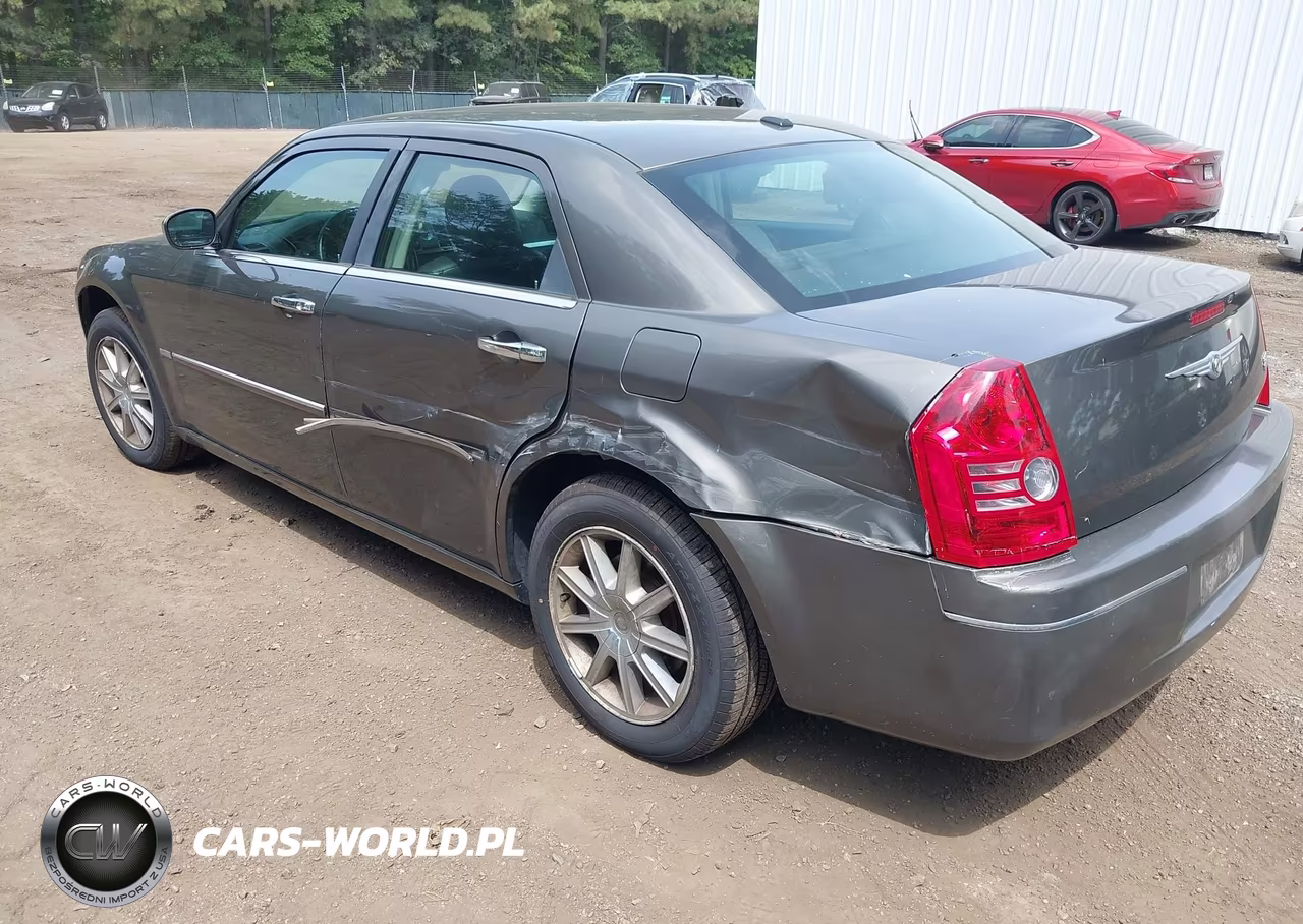 2010 Chrysler 300 Touring-Signature Series VIN:2C3CK5CV0AH156861 - 3