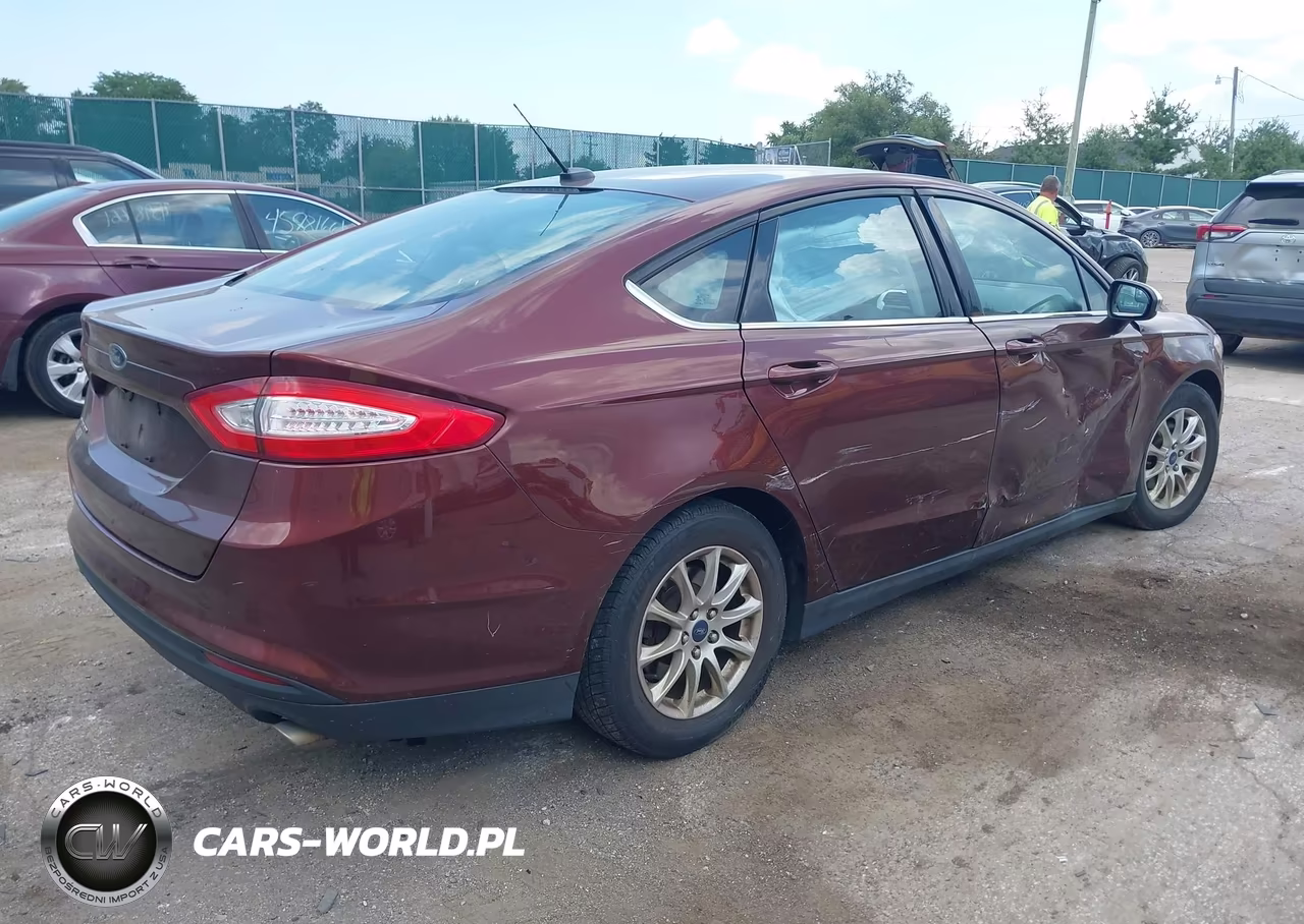 2015 Ford Fusion S VIN:3FA6P0G78FR103772 - 4