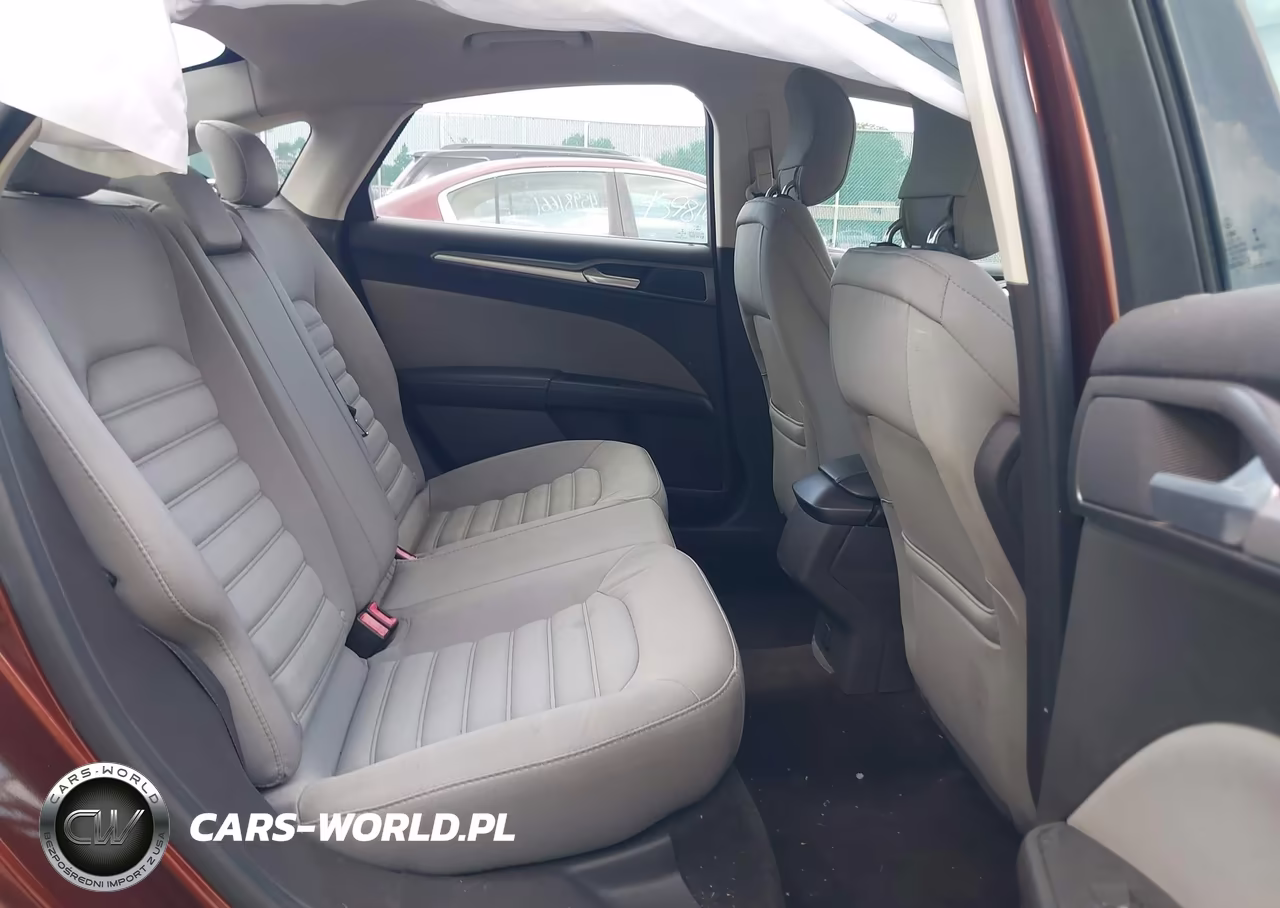 2015 Ford Fusion S VIN:3FA6P0G78FR103772 - 8