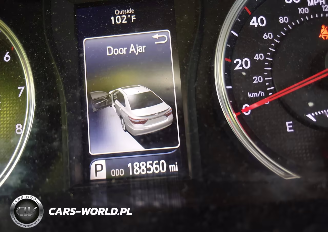 2015 Toyota Camry Se VIN:4T1BF1FK3FU006216 - 15