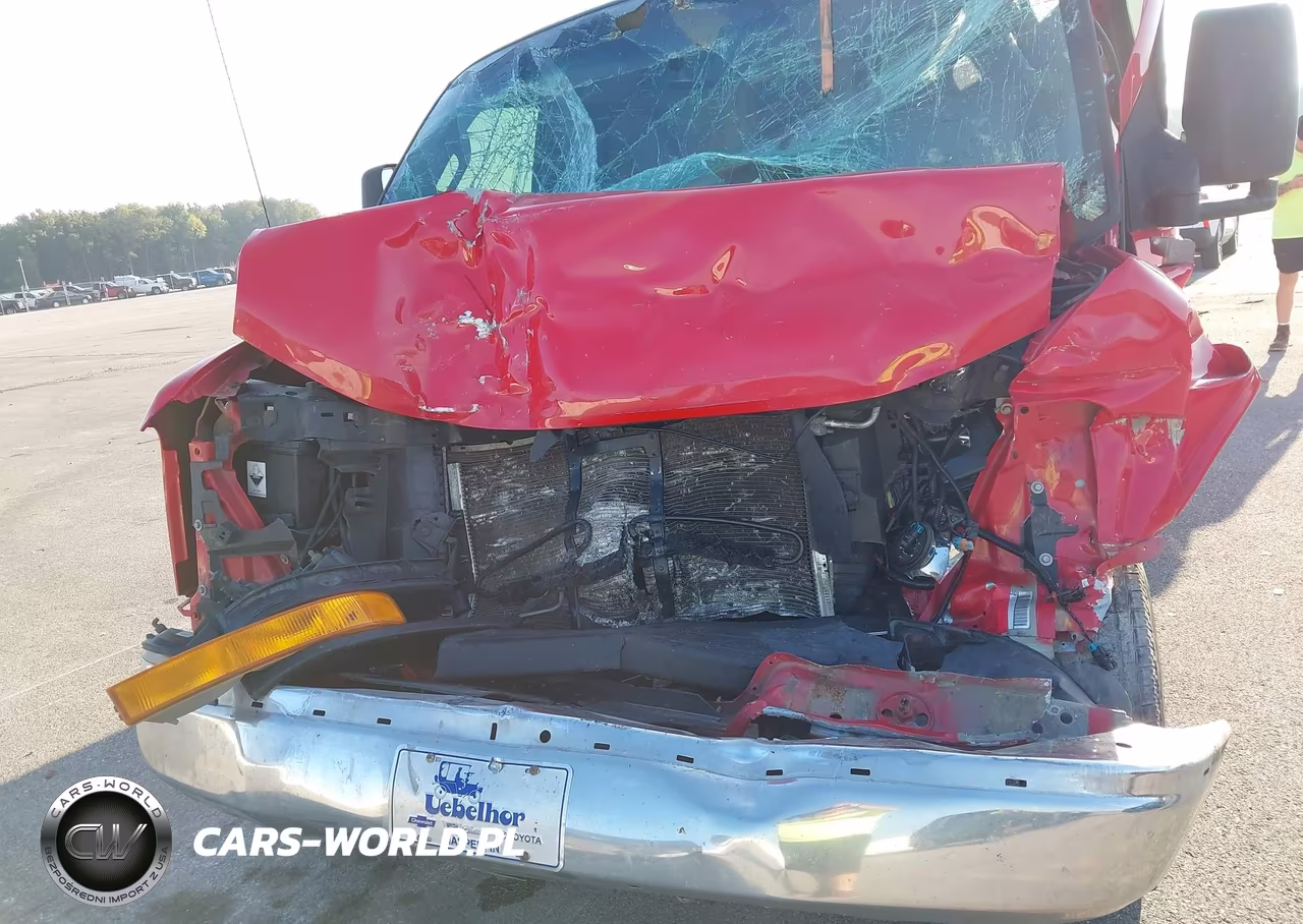 2019 Chevrolet Express Cutaway 4500 VIN:1GB0GRFG2K1246232 - 9